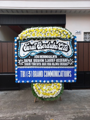 Papan Bunga Duka di Mendoyo